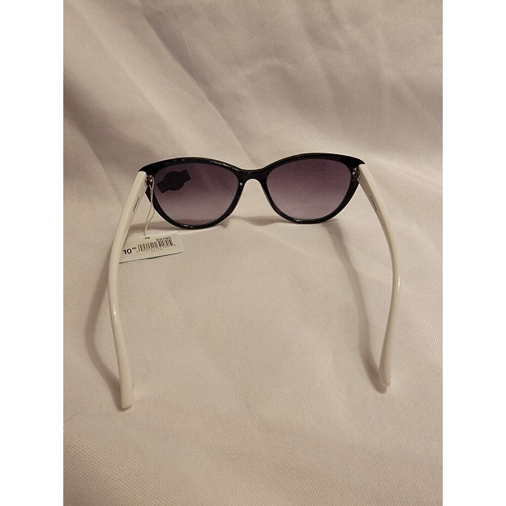 Piranha Lily Glossy Black Cat Eye Womens Sunglasses Black Frame White Arms 62180 - Picture 6 of 7